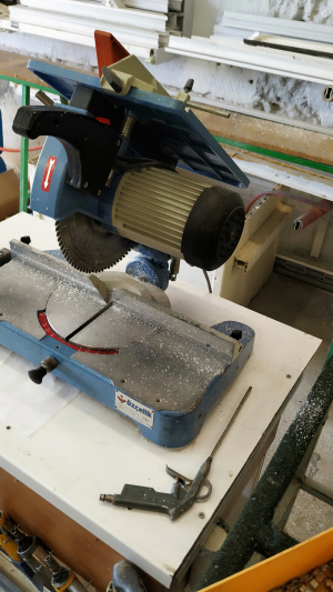 Комплект одноголовочных станков для производства окон и дверей ПВХ