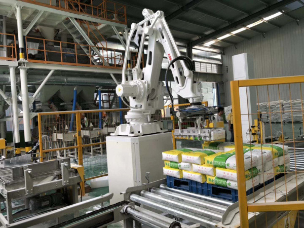 Робот-укладичк(Робот-паллетайзер) мешков на поддоны