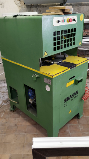 Комплект одноголовочных станков для производства окон и дверей ПВХ