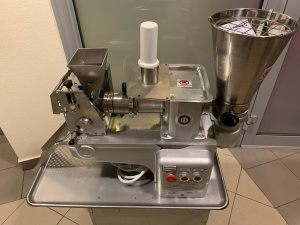 Пельменный аппарат JGL-135-5b