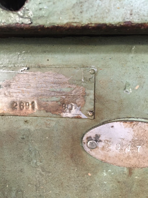 Вертикально-фрезерные станки сф15 (3847)