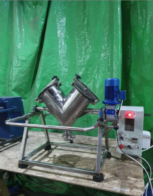 Смеситель V-образный из нерж. стали, 20л