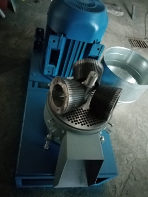 Пласткомпактор