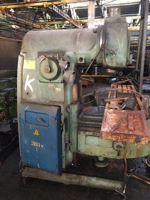 Вертикально-фрезерные станки сф15 (3847)