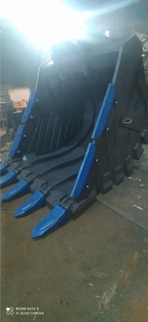 Ковш скальный для VOLVO EC250DL