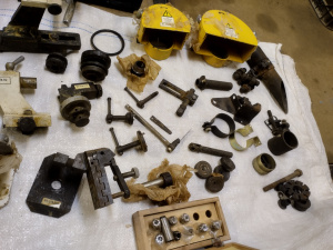 Универсальный настольный заточной станок по металлу Визас ВЗ-319