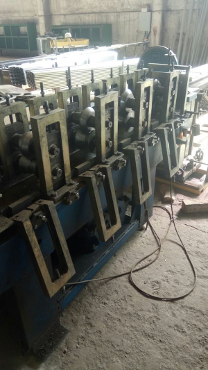 Прокатный стан для производства армирующего оконного профиля - линия профилирования