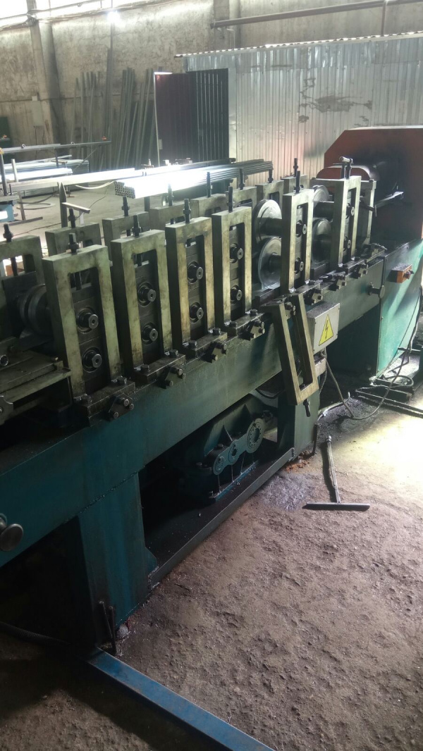 Прокатный стан для производства армирующего оконного профиля - линия профилирования