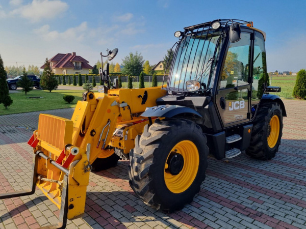 Телескопический погрузчик JCB 531-70