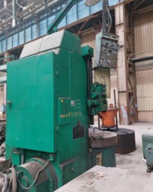 Токарно-карусельный станок 1512Ф1