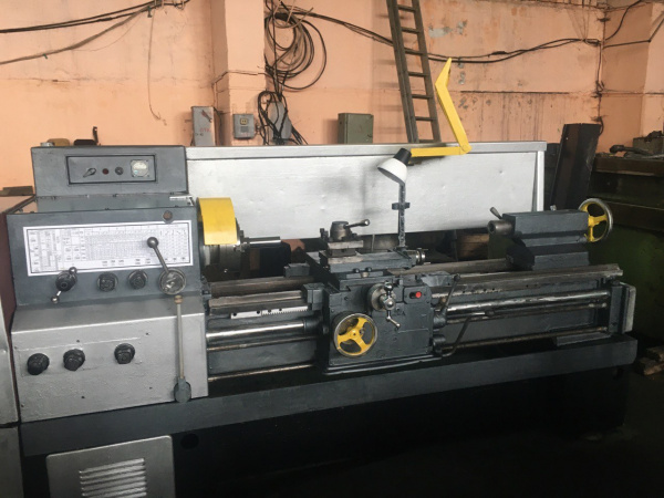 Станок токарно-винторезный модели 16К20 с РМЦ 1400 мм