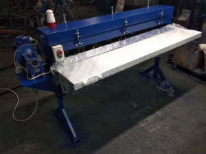 СТАНКИ ДЛЯ НАНЕСЕНИЯ РЕБЕР ЖЕСТКОСТИ РЗ 2050ММ