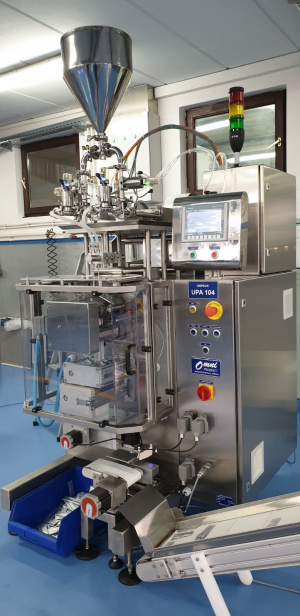 автоматическая машина для фармацевтической и пищевой промышленности для упаковки в саше пакет от 30 do 200 пакетов в минуту