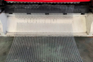 Станок для производства просечно вытяжной сетки PV-2000