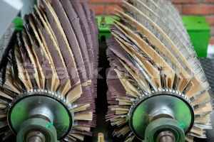 Рельефно-шлифовальный станок с 4-мя барабанами DT 630-4