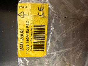 CJ8-18GM-E2 Емкостной датчик инициатор Pepperl-Fuchs