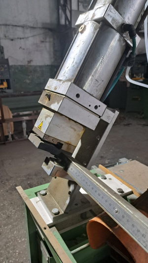 OБOPУДОВАНИE ДЛЯ ПРОИЗВОДCТBА ПВX OКOН И ДBЕPEЙ