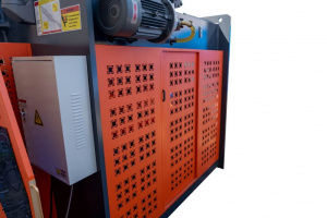 ЛИСТОГИБОЧНЫЙ ПРЕСС METAL MASTER HPJ 2040M C ЧПУ E22