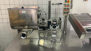 Итальянскую автоматическую машину для производства макарон PASTATION