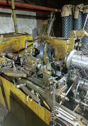 два сеткоплетельных автомата для изготовления сетки-рабица UDAFV-60 / II - 2000