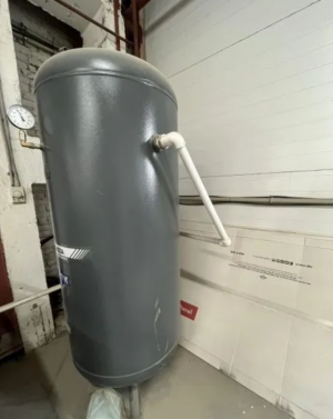 Винтовой компрессор и ресивер