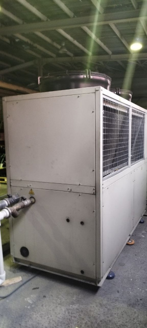 Система охлаждения промышленная (чиллер) в составе линии листоделки (Линия по производству листовых пластиков (Bridce))