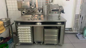 Итальянскую автоматическую машину для производства макарон PASTATION