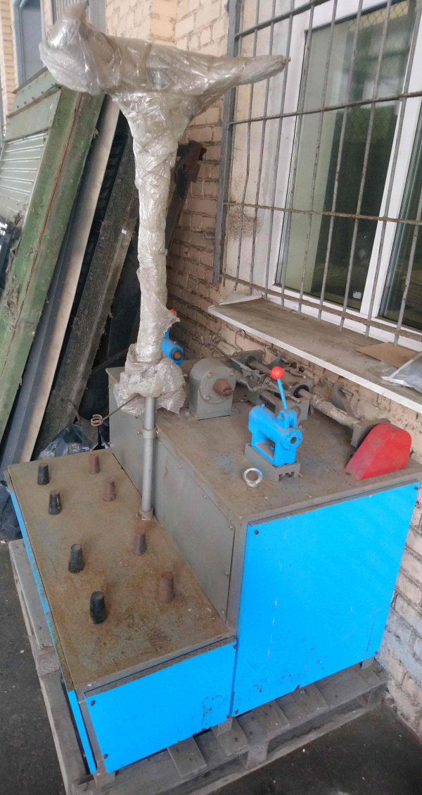 Перемоточный станок нитей