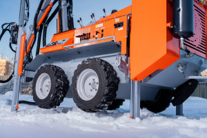 Малогабаритная самоходная буровая установка ATLAS DC120