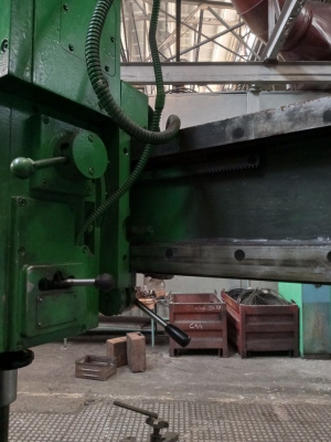 Радиально-сверлильный станок 2К522