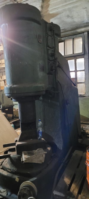 Молот ковочный МА4136 (400 кг падающая часть)