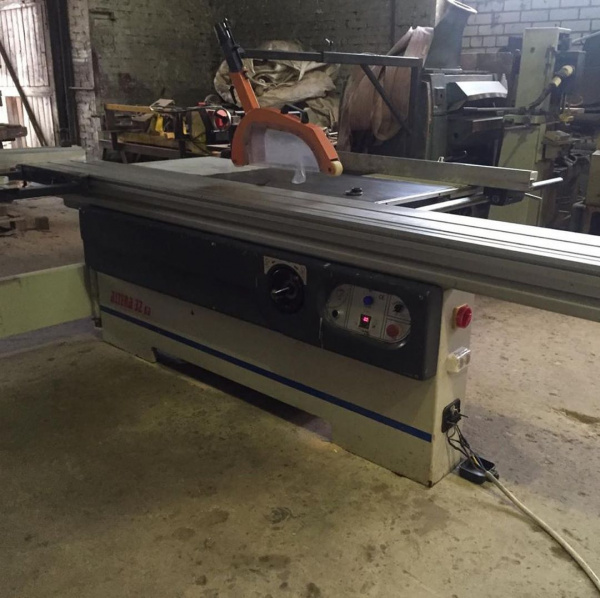 Форматно-раскроечный станок altera 32 RA