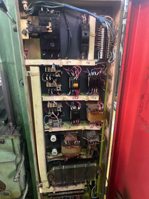 Широкоуниверсальный фрезерный станок 6Т80Ш