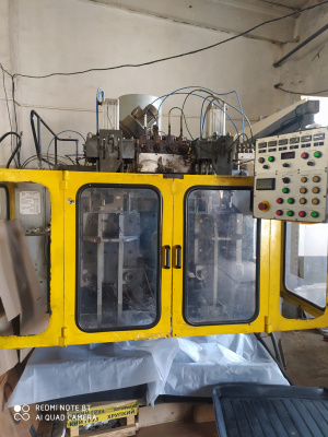 Экструзионного выдувной автомат