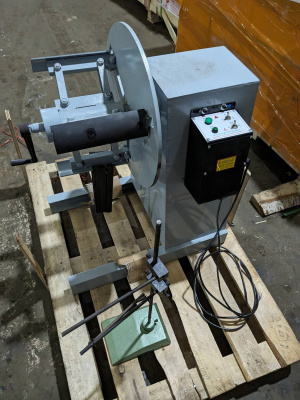 Разматыватель рулонного металла электрический 200мм