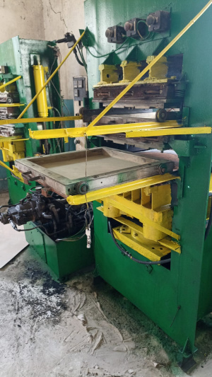 производство резиновой плиты 500*500*25