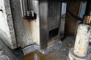 Вертикально-фрезерный станок 6р13Б