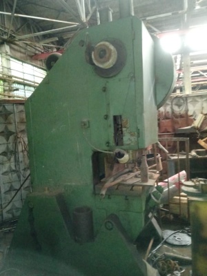 Пресс однокривошипный КД2330