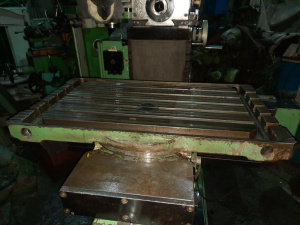 Широкоуниверсальный фрезерный станок FUS-32