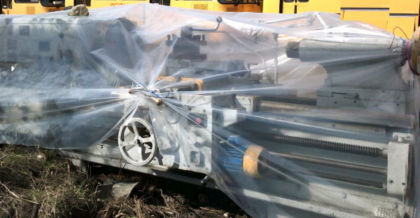 Токарно-винторезный станок 1М63