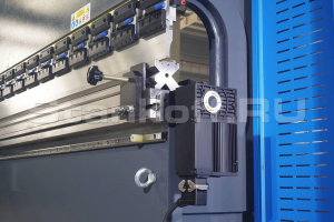 Листогибочный пресс с ЧПУ Metaltec 4+1 MT-15 HBC 110/2500 4 оси (axis)