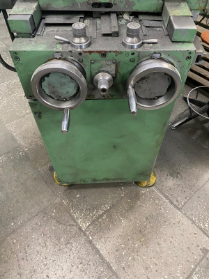 Плоскошлифовальный станок 3Д710В