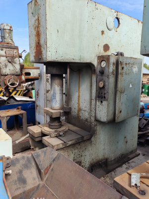 Пресс гидравлический П6330