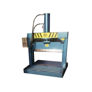 Гильотину гидравлическую GP40