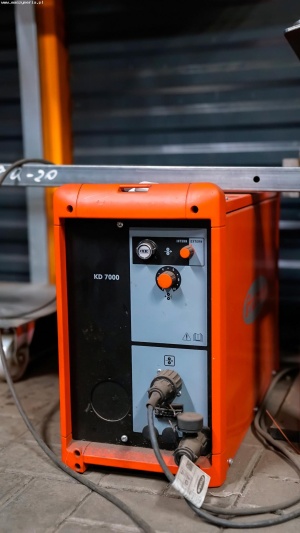 Роботизированная станция для лазерной резки и сварки FANUC M-710iC/70