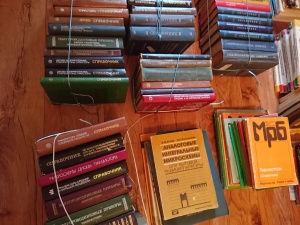 Транзисторы,Конденсаторы, Микросхемы. Диоды. Светодиоды. Трансформаторы. Радиоприёмники. Музыкальные центры. Слаботочное реле