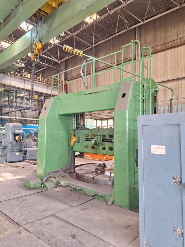 Токарно-карусельный 1Л532