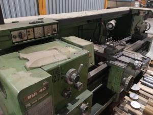 Токарный станок TOS SUI 40/1500