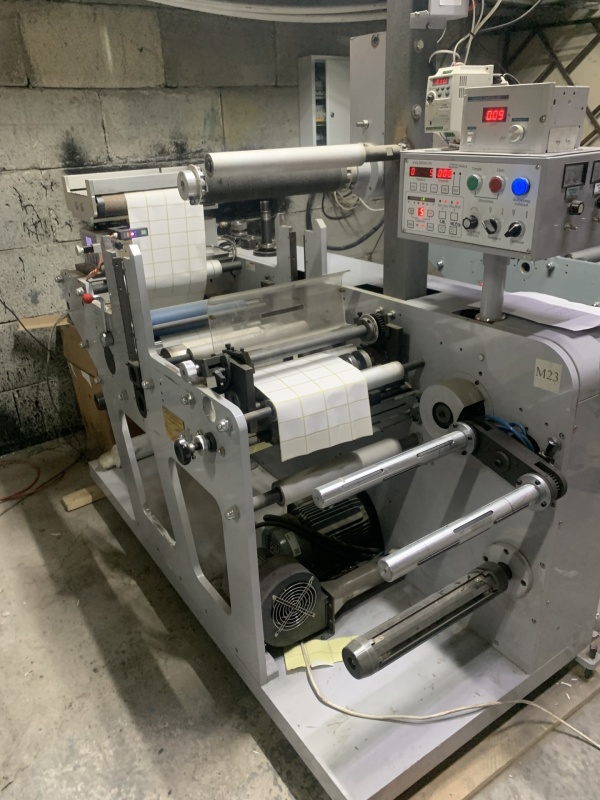 Перемоточно высекальная машина DK 320G Bronko