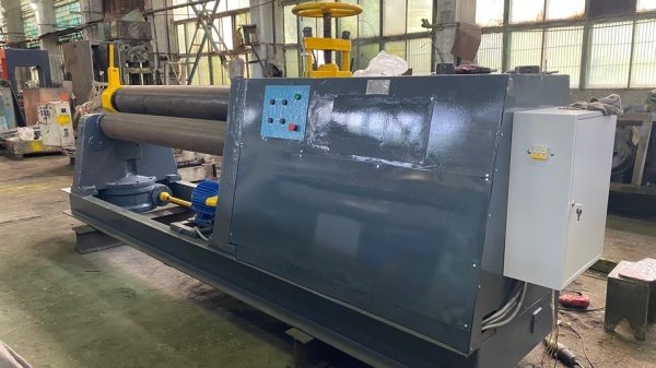 Вальцы трех-валковые И2222, ИБ2222В, И2220,ЛГВ-16, СТД-14